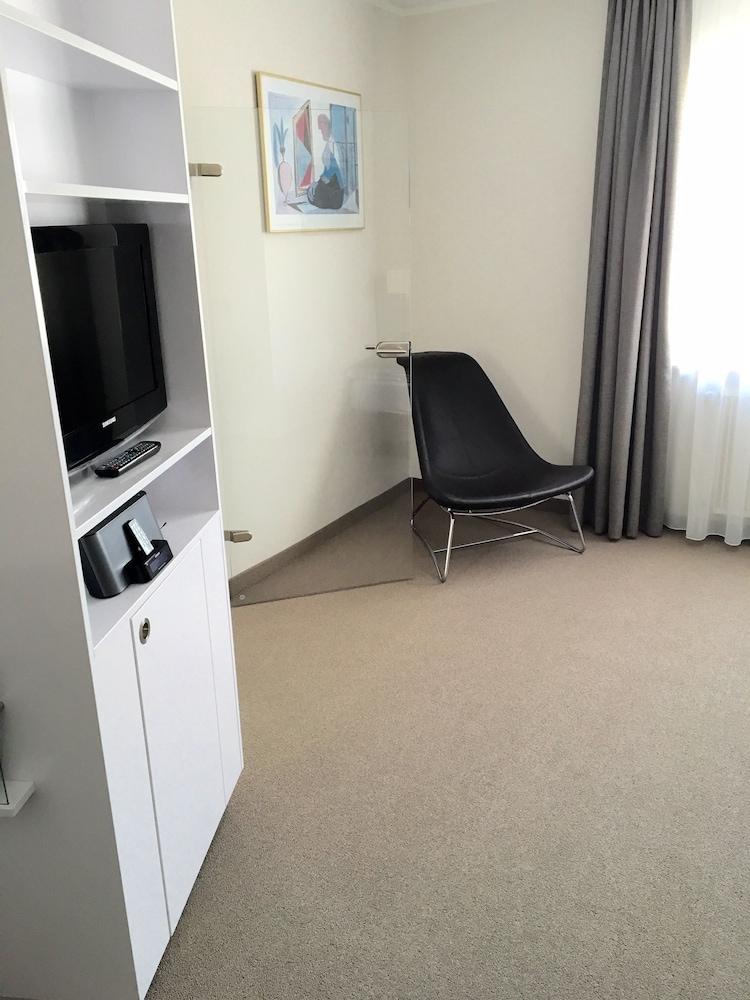 Hotel Schweizer Hof Кассель Экстерьер фото